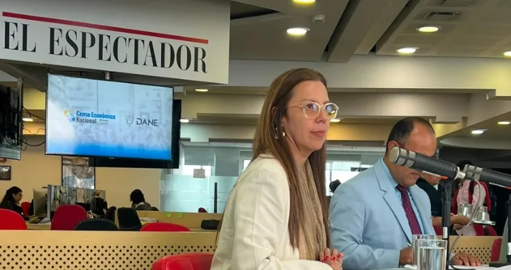 Decana de la Business School en el Espectador