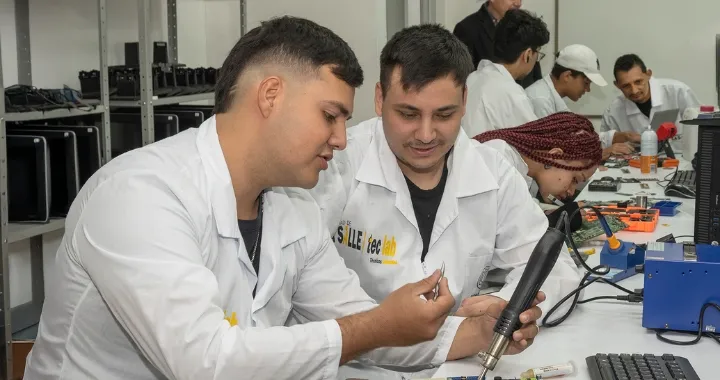 Estudiantes Teclab